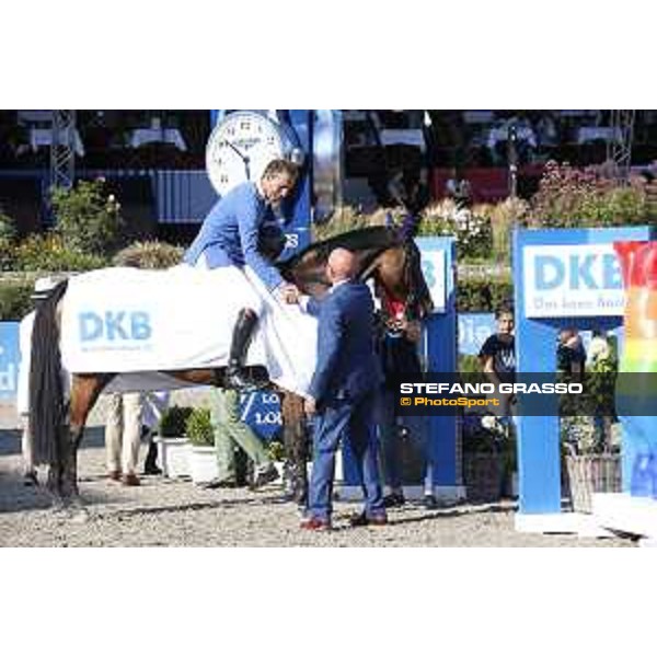 LGCT of Berlin - Class 6 - Prize giving ceremony - Christian Ahlmann (GER) on Ailina - Berlin, Sommergarten, 29 July 2018 - ph.Stefano Grasso/LGCT