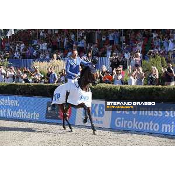 LGCT of Berlin - Class 6 - Prize giving ceremony - Christian Ahlmann (GER) on Ailina - Berlin, Sommergarten, 29 July 2018 - ph.Stefano Grasso/LGCT