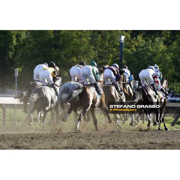 the horses of the 139th running of the Travers presented by Shadwell Farm turn the first bend Saratoga, 23rd august 2008 ph. Stefano Grasso
