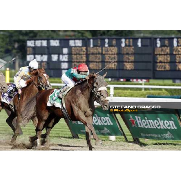 Alan Garcia on Visionaire wins the 24th Running of the Netjets King\'s Bishop Saratoga, 23rd august 2008 ph. Stefano Grasso
