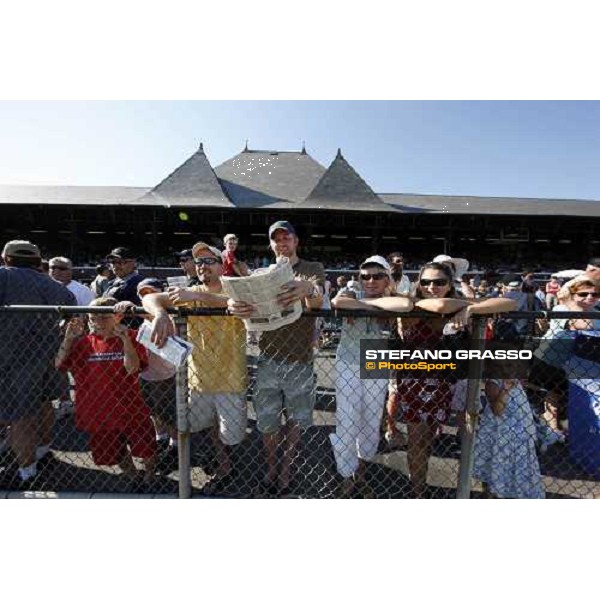 racegoers at Saratoga racetrack Saratoga, 22nd august 2008 ph. Stefano Grasso