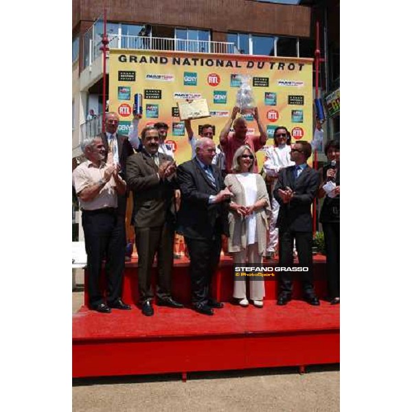 prize ceremony of Grand National du Trot- Hippodrome de Bellevue-La-Foret Laval 9th june 2004 ph.Stefano Grasso