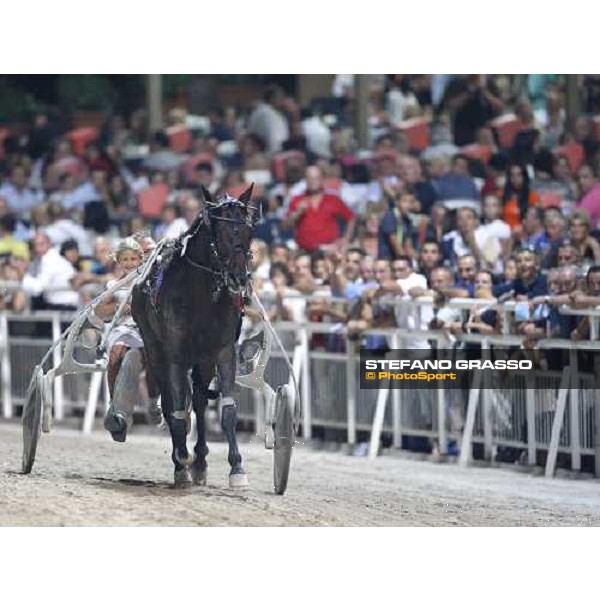 Enrico Bellei parading with his sons and Ghiaccio del Nord after winning the Campionato Europeo 2008 Cesena, 6th september 2008 ph. Stefano Grasso