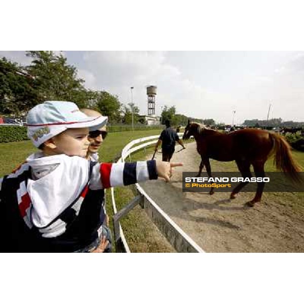 Dario Vargiu with his son Matteo at the Selected Yearlings Sales Settimo Milanese, 19th sept. 2008 ph. Stefano Grasso