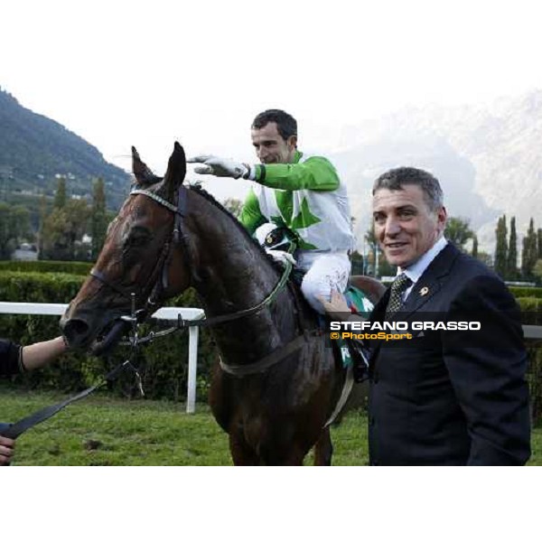 Raffaele Romano, Sharstar and Paolo Favero after winning the 69.¡ Gran Premio Merano Forst Merano, 28th sep. 2008 ph. Stefano Grasso