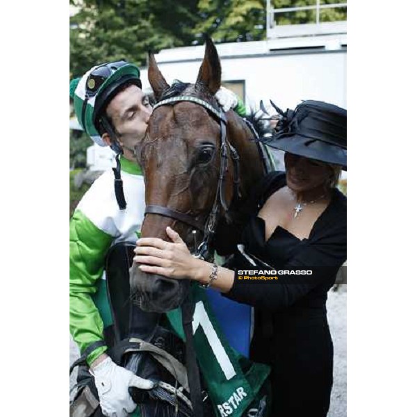 Sharstar\'s connection after winning the 69.¡ Gran Premio Merano Forst Merano, 28th sep. 2008 ph. Stefano Grasso