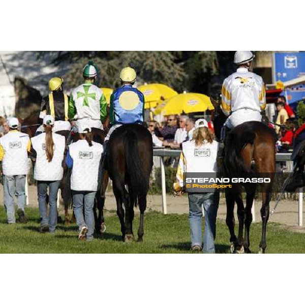 2nd from left Sharstar during the parade and before winning the 69.¡ Gran Premio Merano Forst Merano, 28th sep. 2008 ph. Stefano Grasso