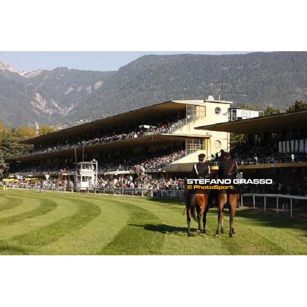 a view of the grandstand before the start of the 69.¡Gran Premio Merano Forst Merano, 28th sep. 2008 ph. Stefano Grasso