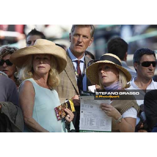 racegoers before the start of the 69.¡Gran Premio Merano Forst Merano, 28th sep. 2008 ph. Stefano Grasso