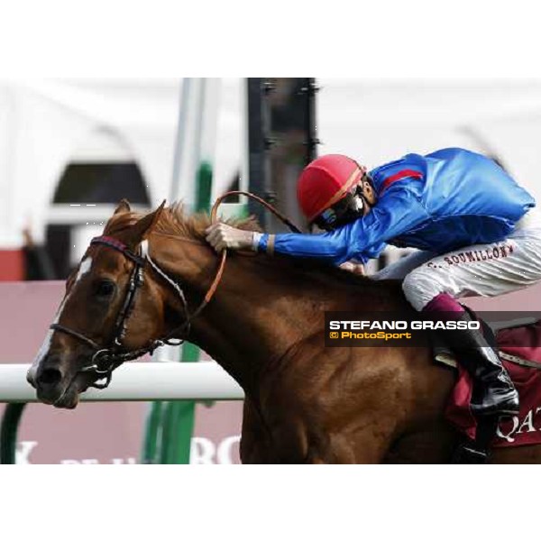 Christophe Soumillon on Bannaby wins the Qatar Prix du Cadran Paris Longchamp, 4th oct. 2008 ph. Stefano Grasso