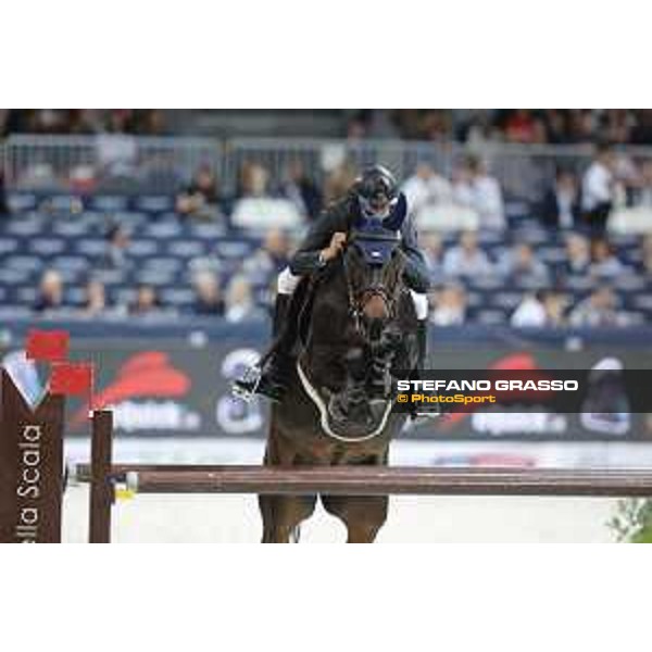 Jumping Verona - Grand prix - Leopold Van Asten for Netherlands riding VDL Groep Miss Untouchable - Verona, Fieracavalli, 28 October 2018 - ph.Stefano Grasso/Jumping Verona
