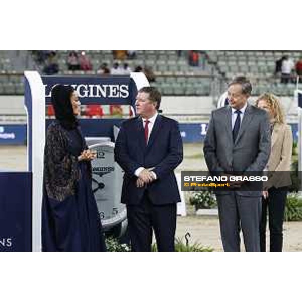 LGCT of Doha - Grand Prix Prize giving ceremony - HH Sheikha Moza Bint Nasser Al Missned, Jan Tops (President of LGCT and co-founder of GCL), Charles Villoz (VP and Head of International Sales at Longines) - Doha - Al Shaqab, 10 November 2018 - ph.Stefano Grasso/LGCT