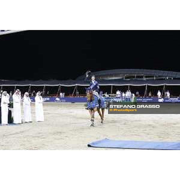 LGCT of Doha - Overall standing Prize giving ceremony - Lap of honour for Ben Maher (GBR) - Doha - Al Shaqab, 10 November 2018 - ph.Stefano Grasso/LGCT