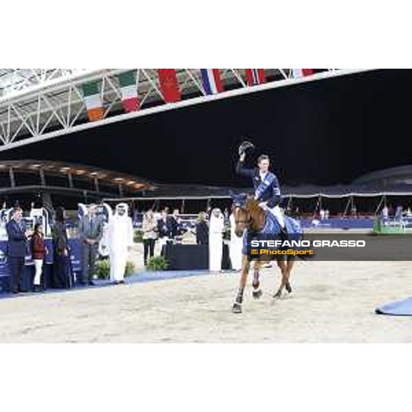 LGCT of Doha - Overall standing Prize giving ceremony - Lap of honour for Ben Maher (GBR) - Doha - Al Shaqab, 10 November 2018 - ph.Stefano Grasso/LGCT