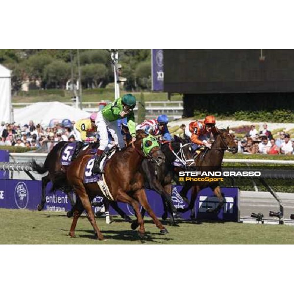 Richard Migliore celebrates on Desert Code after winning the Breeders\' Cup Turf Sprint at Santa Anita Los Angeles- Santa Anita, 25th oct. 2008 ph. Stefano Grasso