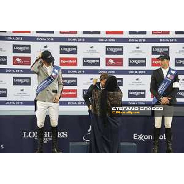 LGCT of Doha - Grand Prix Prize giving ceremony - Sheikha Moza Bint Nasser Al Missned presents the winning medal to Ben Maher (GBR) - Doha - Al Shaqab, 10 November 2018 - ph.Stefano Grasso/LGCT