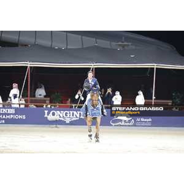 LGCT of Doha - Grand Prix Prize giving ceremony - Lap of honour for Ben Maher (GBR) - Doha - Al Shaqab, 10 November 2018 - ph.Stefano Grasso/LGCT