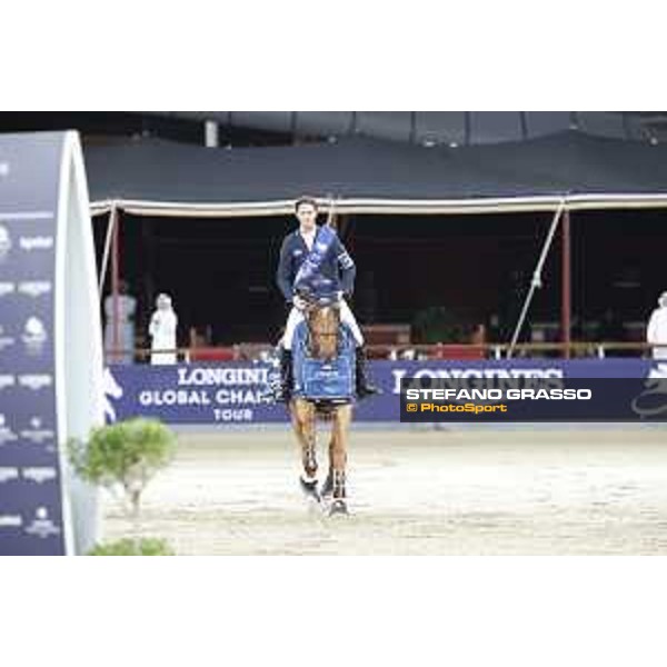 LGCT of Doha - Overall standing Prize giving ceremony - Lap of honour for Ben Maher (GBR) - Doha - Al Shaqab, 10 November 2018 - ph.Stefano Grasso/LGCT