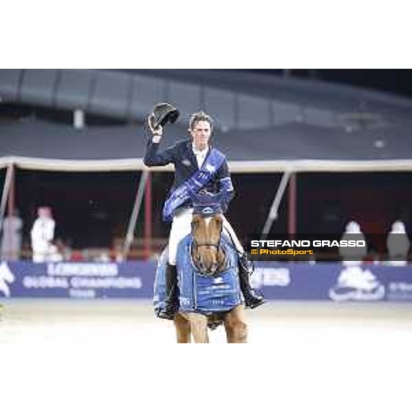 LGCT of Doha - Overall standing Prize giving ceremony - Lap of honour for Ben Maher (GBR) - Doha - Al Shaqab, 10 November 2018 - ph.Stefano Grasso/LGCT