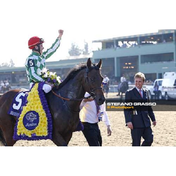 Pat Smullen celebrates on Muhannak after winning the Breeders\' Cup Marathon at Santa Anita Los Angeles- Santa Anita, 25th oct. 2008 ph. Stefano Grasso