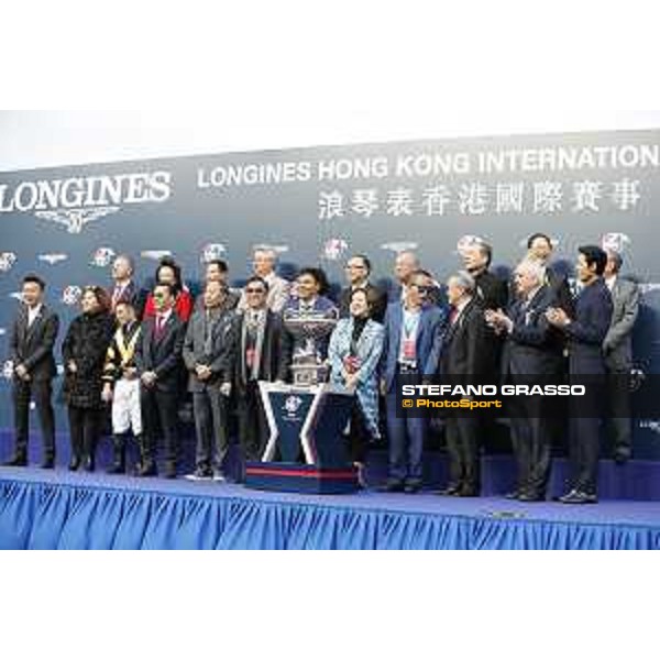 LHKIR 2018 - The Longines Hong Kong Cup - Silvestre de Sousa on Glorious Forever - Hong Kong, Sha Tin Racecourse - 9 December 2018 - ph.Stefano Grasso/Longines