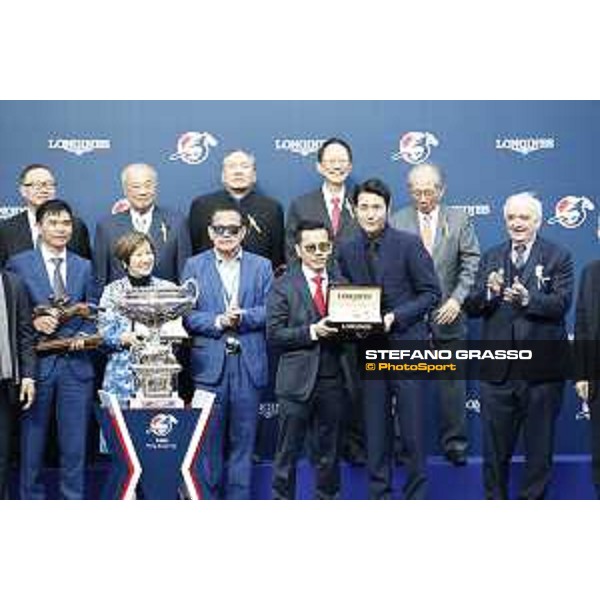 LHKIR 2018 - The Longines Hong Kong Cup - Prize giving ceremony - Jung Woo-Sung - Hong Kong, Sha Tin Racecourse - 9 December 2018 - ph.Stefano Grasso/Longines