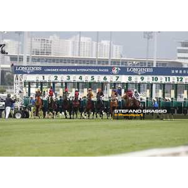 LHKIR 2018 - The Longines Hong Kong Cup - Silvestre de Sousa on Glorious Forever - Hong Kong, Sha Tin Racecourse - 9 December 2018 - ph.Stefano Grasso/Longines