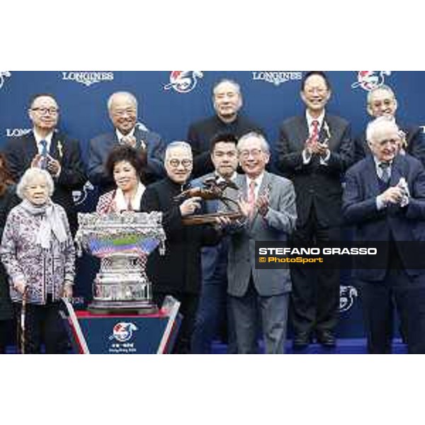 LHKIR 2018 - The Longines Hong Kong Mile - Prize giving Ceremony - Hong Kong, Sha Tin Racecourse - 9 December 2018 - ph.Stefano Grasso/Longines