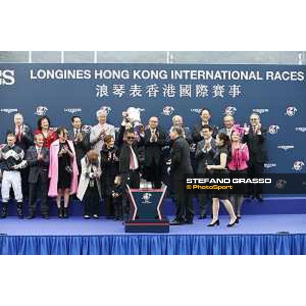 LHKIR 2018 - The Longines Hong Kong Vase - Zac Purton on Exultant - Hong Kong, Sha Tin Racecourse - 9 December 2018 - ph.Stefano Grasso/Longines