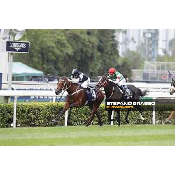 LHKIR 2018 - The Longines Hong Kong Vase - Zac Purton on Exultant - Hong Kong, Sha Tin Racecourse - 9 December 2018 - ph.Stefano Grasso/Longines