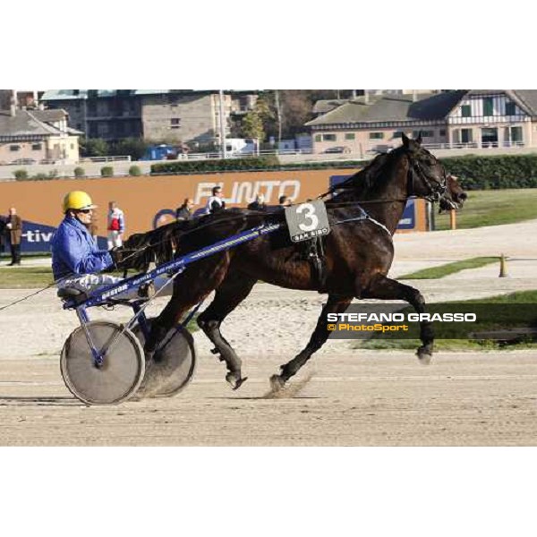 Jean Pierre Dubois warming up with Infinitif before the start of the heat of Gran Premio U.E.T Milan, 16th nov. 2008 ph. Stefano Grasso