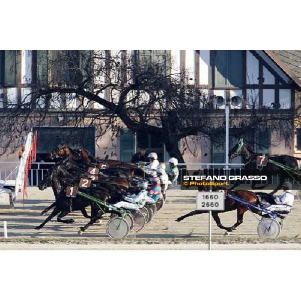 start at San Siro racetrack Milan, 16th nov. 2008 ph. Stefano Grasso