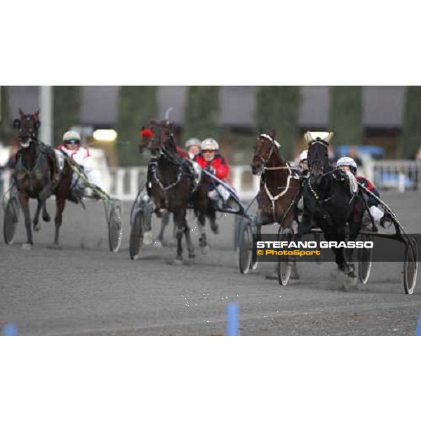 on the straight of the 2nd heat, Jorma Kontio with Opal Viking leads and goes to win the heat beating East West and Alexia As Montegiorgio (AP), 23rd nov. 2008 ph. Stefano Grasso