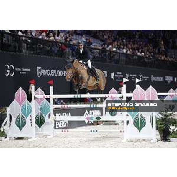 GC Prague Playoffs - Class 9 - Pieter Devos (BEL) on Claire Z - Prague, O2 Arena - 15 December 2018 - ph.Mario Grassia/LGCT