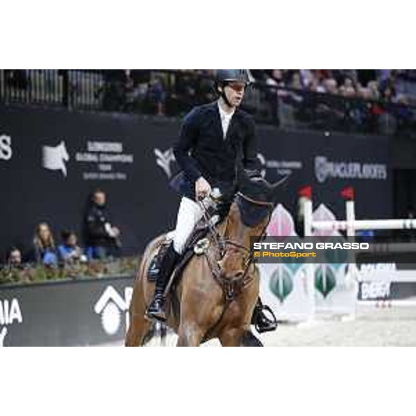 GC Prague Playoffs - Class 9 - Pieter Devos (BEL) on Claire Z - Prague, O2 Arena - 15 December 2018 - ph.Mario Grassia/LGCT