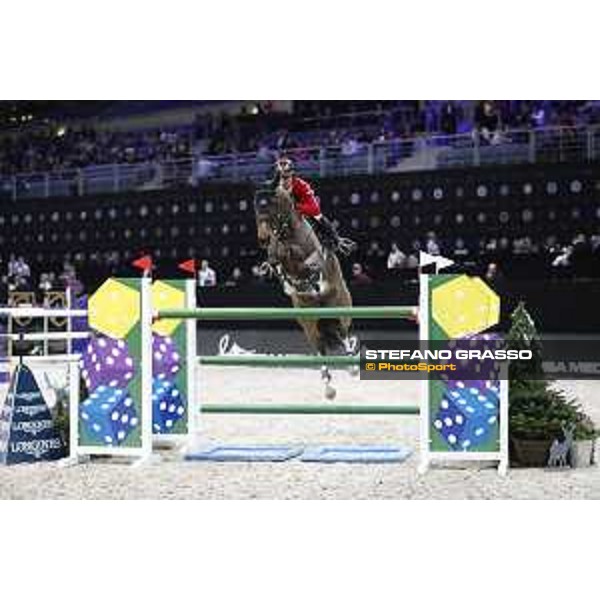 GC Prague Playoffs - Class 9 - Pius Schwizer (SUI) on Living The Dream - Prague, O2 Arena - 15 December 2018 - ph.Mario Grassia/LGCT