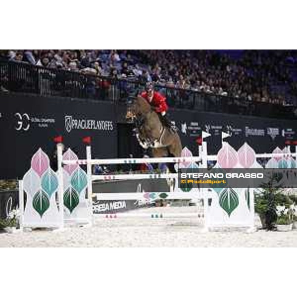GC Prague Playoffs - Class 9 - Pius Schwizer (SUI) on Living The Dream - Prague, O2 Arena - 15 December 2018 - ph.Mario Grassia/LGCT