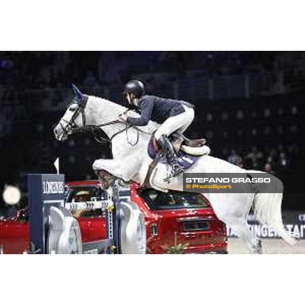 GC Prague Playoffs - Class 9 - Leopold Van Asten (NED) on VDL Groep Beauty - Prague, O2 Arena - 15 December 2018 - ph.Mario Grassia/LGCT