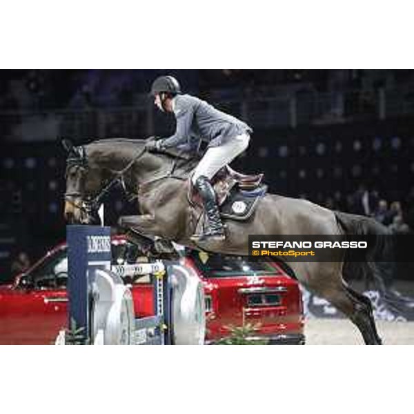 GC Prague Playoffs - Class 9 - Jur Vrieling (NED) on Zypern III - Prague, O2 Arena - 15 December 2018 - ph.Mario Grassia/LGCT