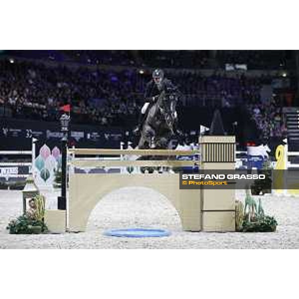GC Prague Playoffs - Class 9 - Eric Van Der Vleuten (NED) on Zigali P S - Prague, O2 Arena - 15 December 2018 - ph.Mario Grassia/LGCT