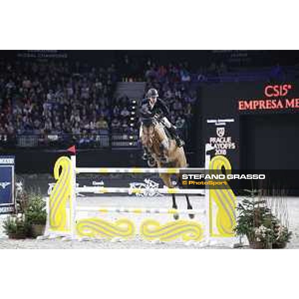 GC Prague Playoffs - Class 9 - Pieter Devos (BEL) on Claire Z - Prague, O2 Arena - 15 December 2018 - ph.Mario Grassia/LGCT