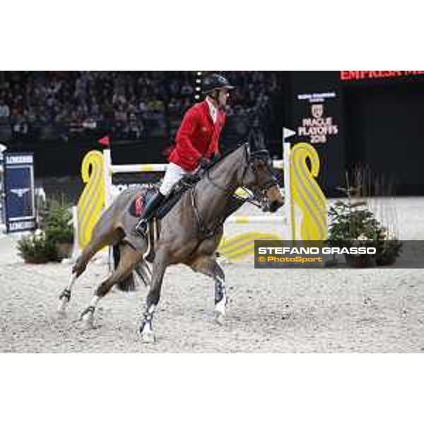 GC Prague Playoffs - Class 9 - Pius Schwizer (SUI) on Living The Dream - Prague, O2 Arena - 15 December 2018 - ph.Mario Grassia/LGCT