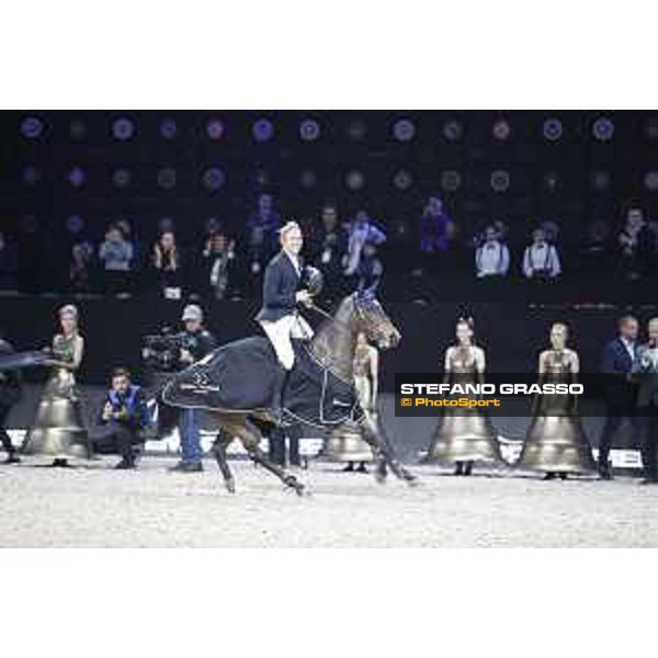 GC Prague Playoffs - Class 9 - Prize giving ceremony - David Will (GER) on Forest Gump 29 - Prague, O2 Arena - 15 December 2018 - ph.Mario Grassia/LGCT