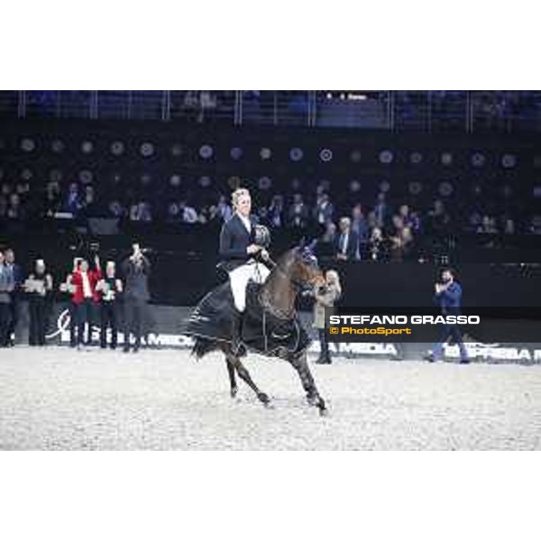 GC Prague Playoffs - Class 9 - Prize giving ceremony - David Will (GER) on Forest Gump 29 - Prague, O2 Arena - 15 December 2018 - ph.Mario Grassia/LGCT