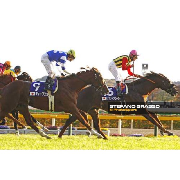 Mirco Demuro triumphs on Screen Hero after winning the Japan Cup at Fuchu racecourse beating Deep Sky and Vodka Tokyo, 30th nov. 2008 ph. Stefano Grasso