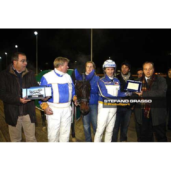 giving prize for Jorma Kontio and Holger Ehlert winners with Mania of the Gran Premio Allevatori Rome, 8th december 2008 ph. Stefano Grasso