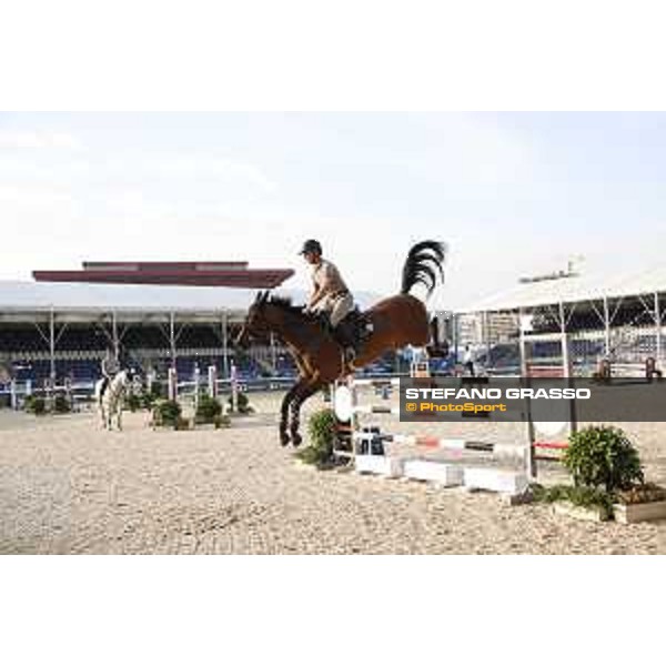LGCT of Shanghai - warm up - Pius Schwizer on About a Dream - Shanghai, Shanghai Expo - 2 May 2019 - ph.Stefano Grasso/LGCT