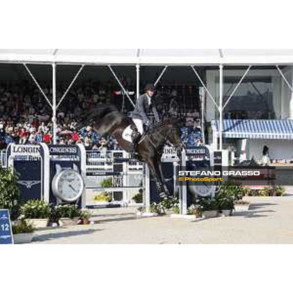 LGCT of Shanghai - Jur Vrieling on VDL Glasgow Vh Merelsnest NOP Shanghai, Shanghai Expo - 4 May 2019 - ph.Stefano Grasso/LGCT