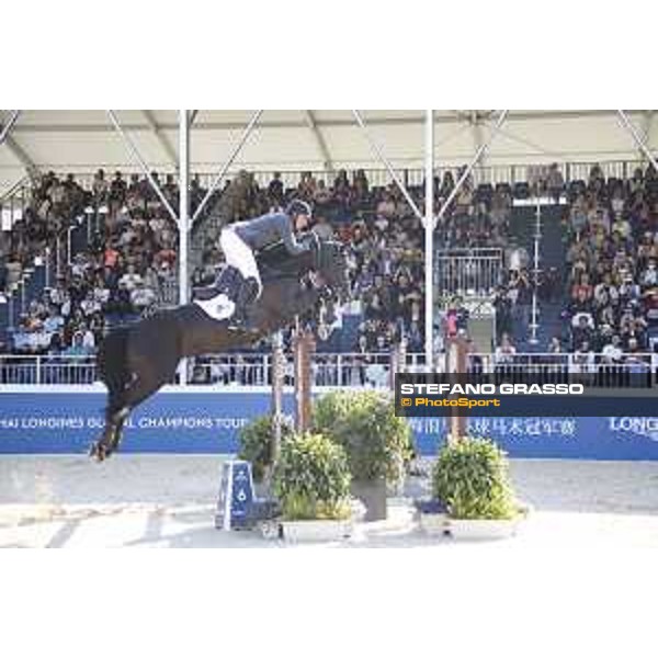 LGCT of Shanghai - Jur Vrieling on VDL Glasgow Vh Merelsnest NOP Shanghai, Shanghai Expo - 4 May 2019 - ph.Stefano Grasso/LGCT