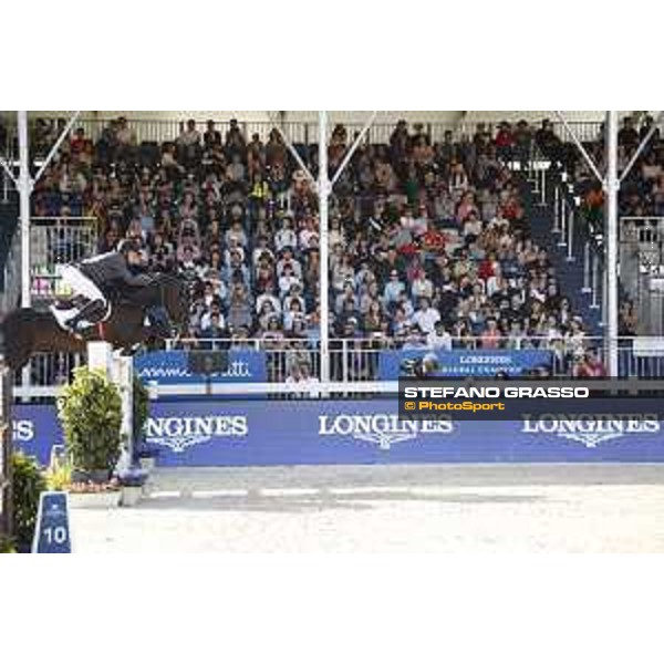 LGCT of Shanghai - Jur Vrieling on VDL Glasgow Vh Merelsnest NOP Shanghai, Shanghai Expo - 4 May 2019 - ph.Stefano Grasso/LGCT